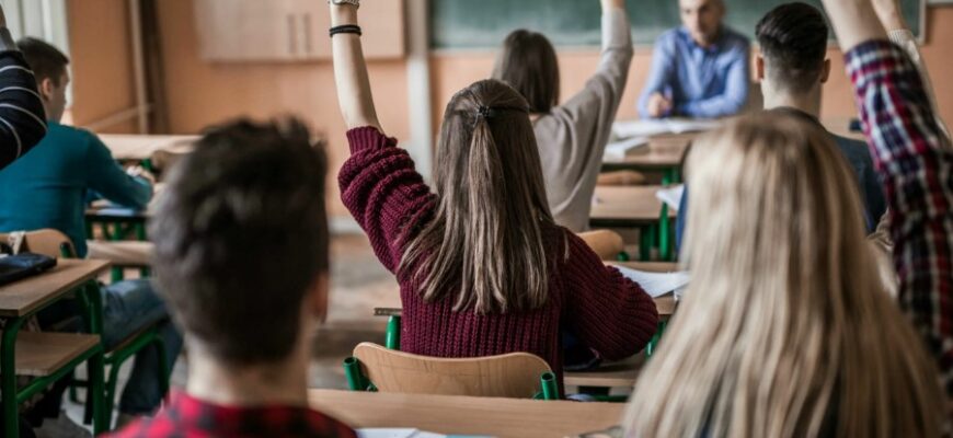 Що таке абстрактний іменник: визначення, приклади та значення