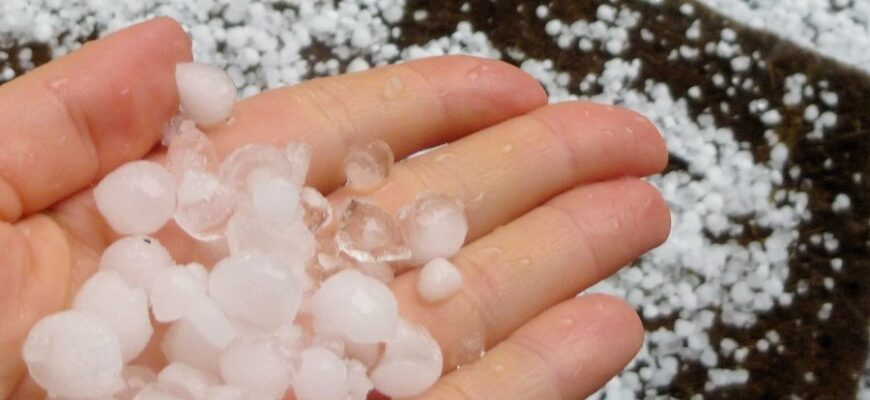 Град: Що це таке, як утворюється і впливає на наше життя