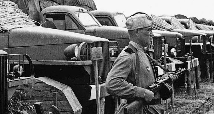 Що таке ленд-ліз і як він впливає на міжнародну економіку?