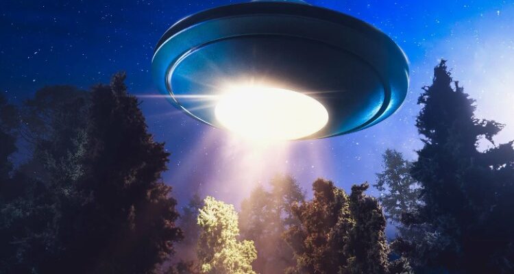 Що таке НЛО: розкриваємо таємниці небесних явищ і міфів