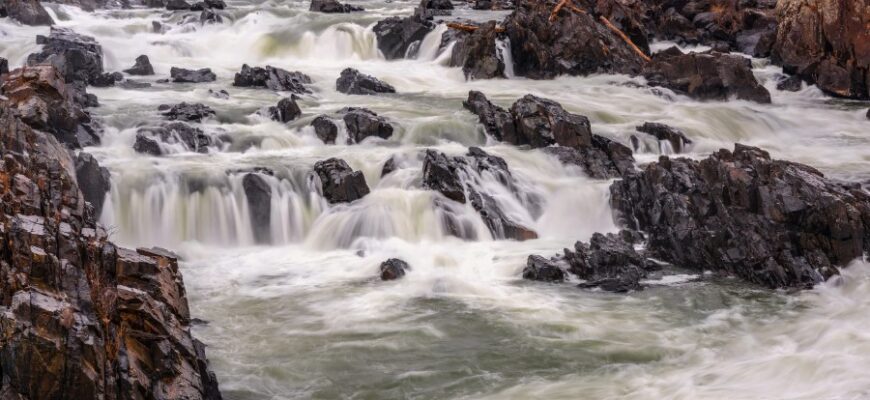 Пороги: визначення, види та значення у природних екосистемах