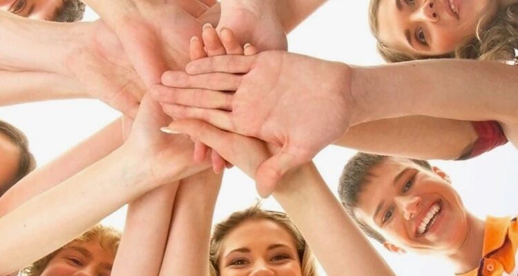 Солідарність: Поняття, значення та важливість спільної підтримки