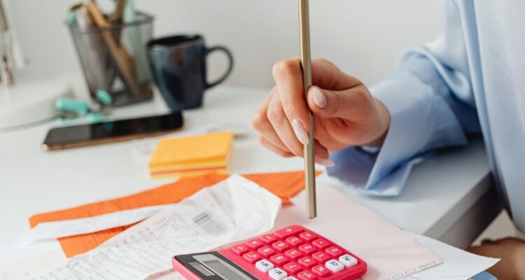 Субсидії в Україні: Що це таке, як отримати та які є види допомоги