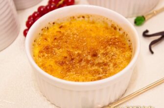 Крем-брюле: традиційний французький десерт з карамельною скоринкою