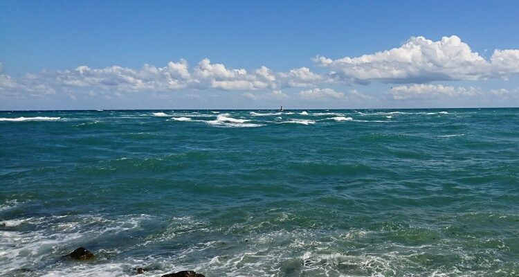 ТОП-10 цікавих фактів про Азовське море: пізнайте його таємниці!