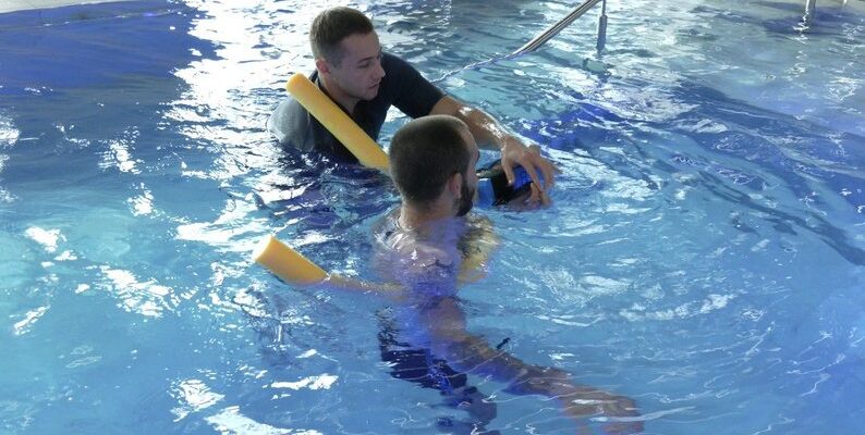 Гідротерапія: переваги та застосування водних процедур для здоров’я