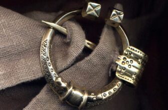 Фібула: історія та значення древньої застібки в моді та культурі