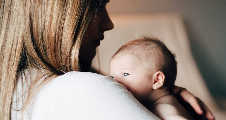 Лактація: повний гайд з важливими порадами для молодих мам
