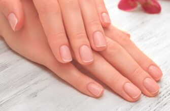 Комбінований манікюр: що це таке і чому варто спробувати?