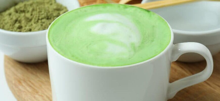 Зелений супернапій: Чому матча латте стане вашим улюбленим напоєм?