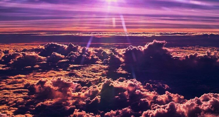 ТОП-20 цікавих фактів про атмосферу: що це та чому вона важлива?