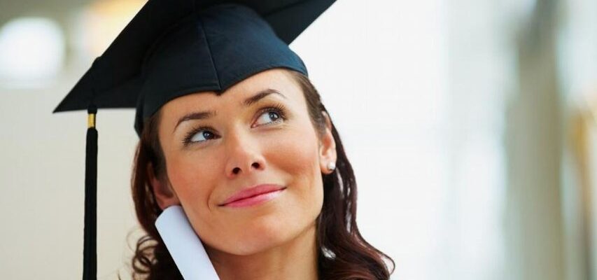 Бакалавр: повний гід з отримання ступеня та перспектив кар’єри