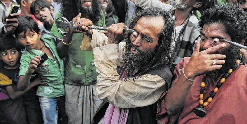 Фанатизм: різновиди, психологічні аспекти та наслідки для суспільства