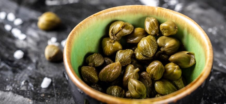 Смак Середземномор’я: Все про каперси з фото та їхні унікальні властивості