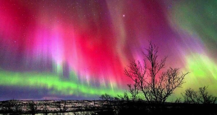 Полярне сяйво: Що це таке та захопливі факти про природне явище