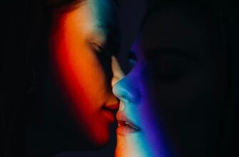 Райдужний поцілунок: що це таке та як зберегти свою безпеку?