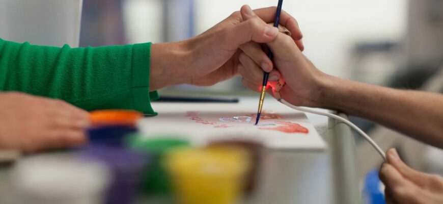 Арт-терапія: що це таке, як працює і користь для вашого здоров’я