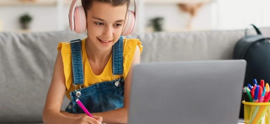 Аудіювання з читання: що це таке та як покращити навички ефективно?