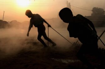 Ефективне Розуміння Експлуатації: Визначення та Вплив на Суспільство