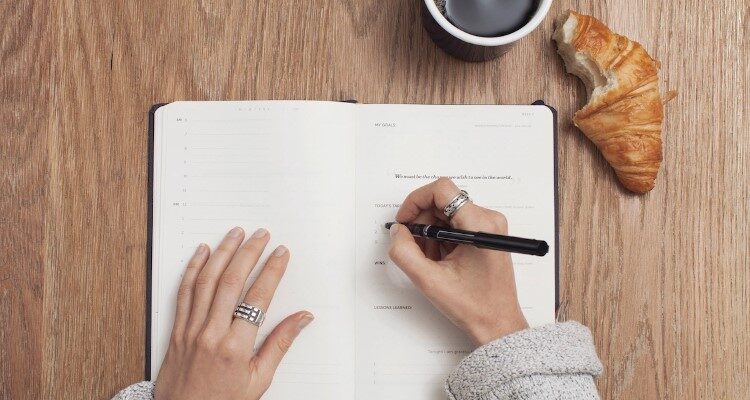 Епітет: Значення, Приклади та Роль у Художній Літературі