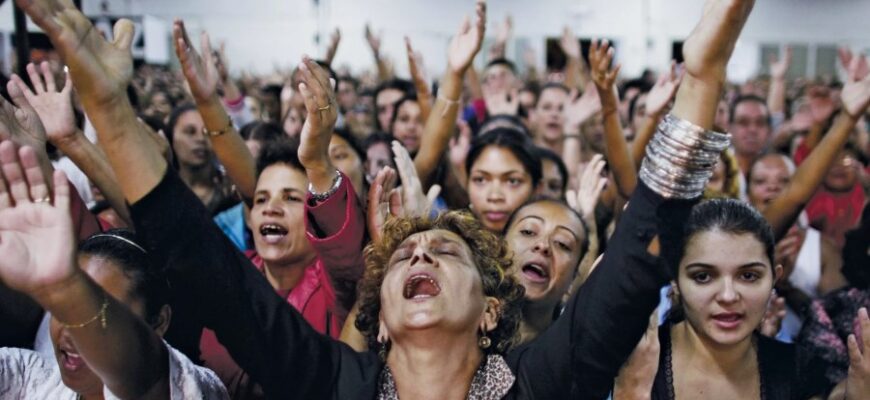 Фанатизм: Визначення, Ознаки та Як Зберегти Баланс у Житті