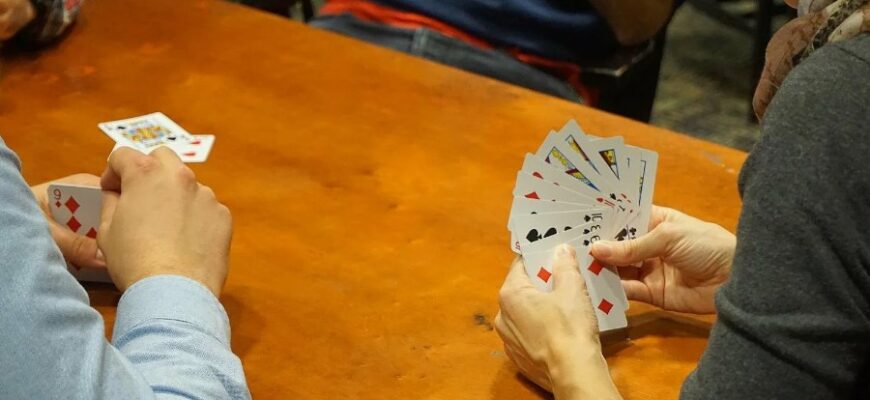 Гральні карти: Історія, види та значення у сучасному світі