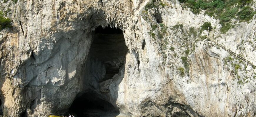 Що таке грот: визначення, історія та використання у сучасному світі