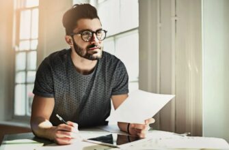 Що таке ідея твору: розкриття значення та важливості для читача