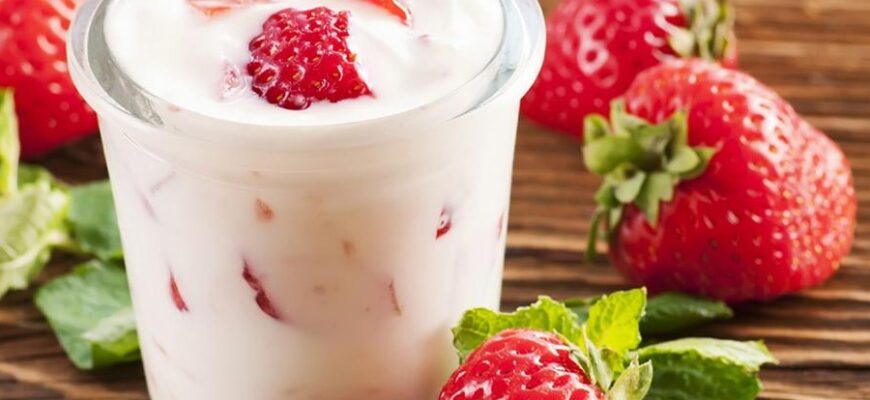 Йогурт: Склад, Користь та Різноманітність Смаків для Вашого Здоров’я