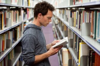 Історизми: Поняття, приклади та роль в українській мові сьогодні