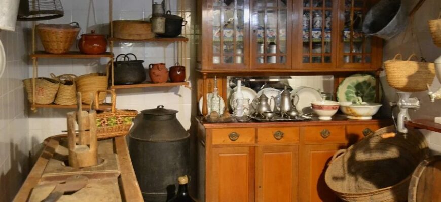 Що таке комора: функції, призначення та особливості облаштування