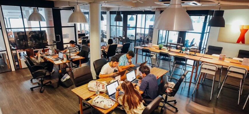 Коворкінг: Що це таке і як він змінює сучасний робочий простір?