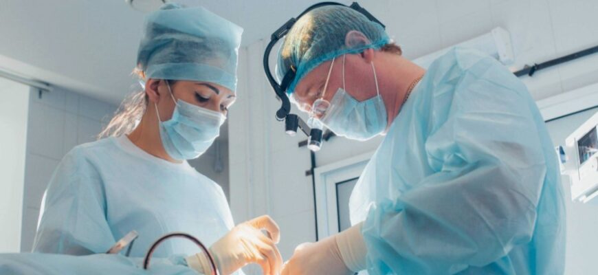 Лабіопластика: що це, причини популярності та процес операції