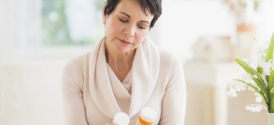 Менопауза: визначення, симптоми та поради для жінок під час змін