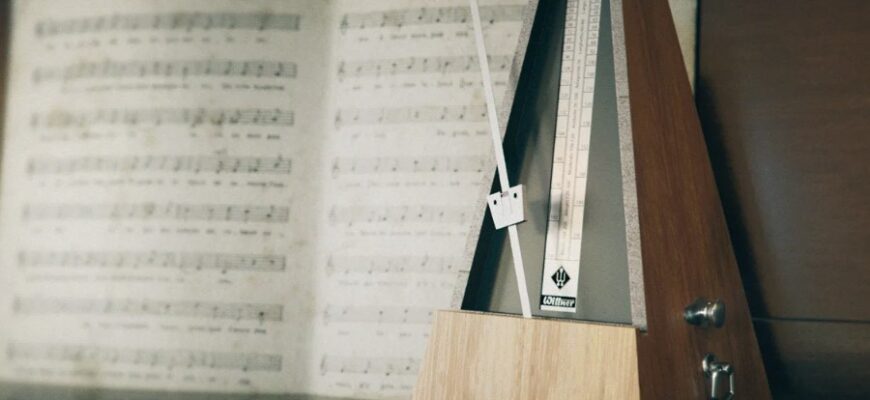 Метроном: Визначення, Історія та Застосування у Музиці та Тренуваннях