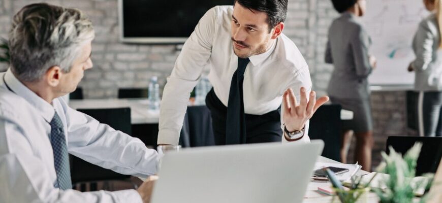 Що таке модельний статут: визначення, переваги та особливості застосування