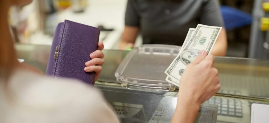 Плата: Визначення, види та практичне застосування в сучасному світі