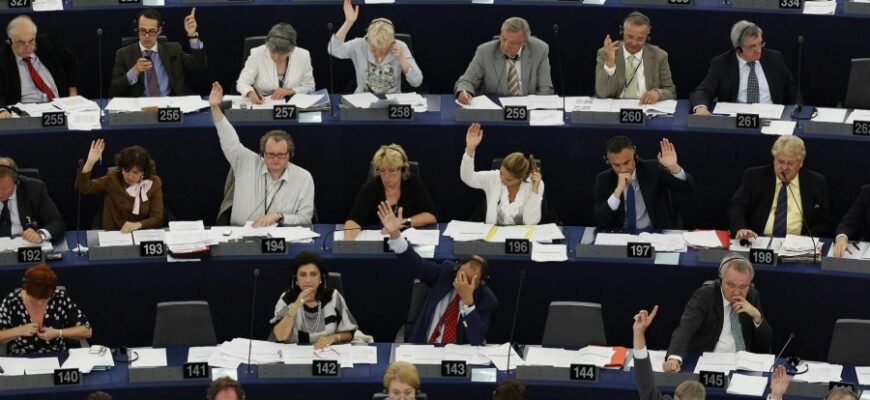 Плюралізм: Значення, особливості та роль у сучасному суспільстві