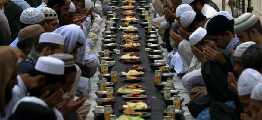 Що таке Рамадан: Особливості та Значення Священного Місяця Ісламу