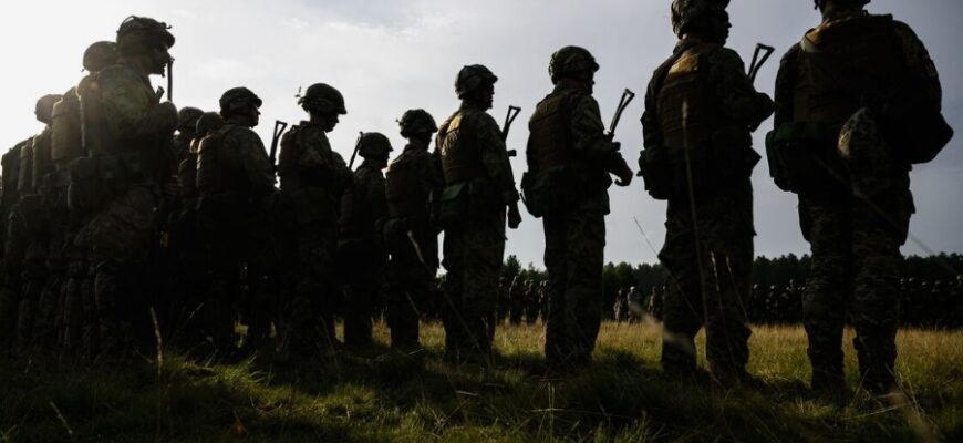 Що таке шеренга: визначення, характеристики та приклади вживання