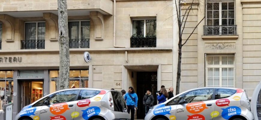 Що таке шеринг авто: переваги, особливості та способи використання