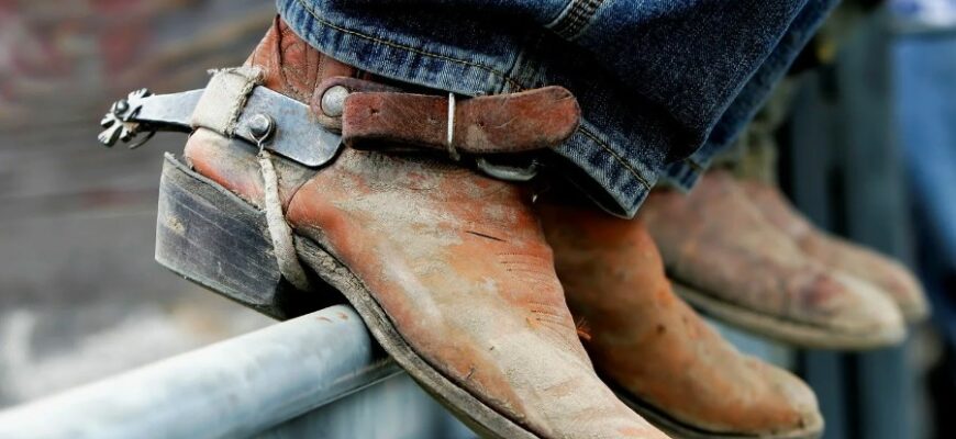 Що таке Шпори: Види, Причини та Методи Лікування для Здорових Ніг