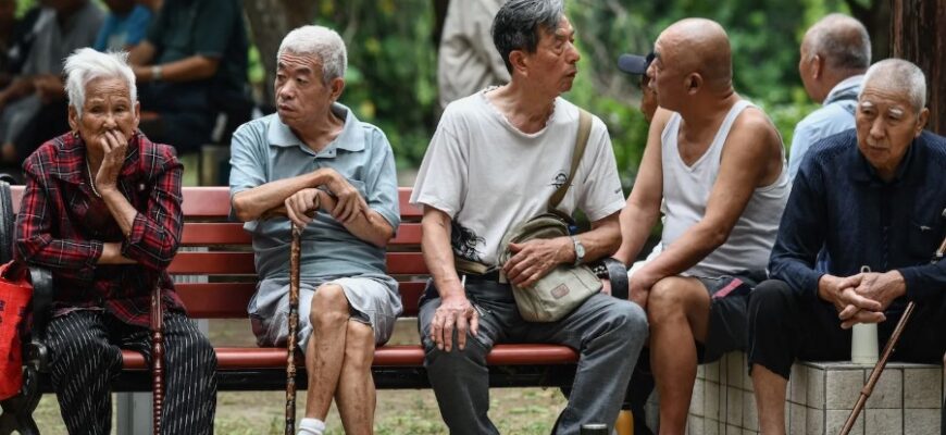 Старіння нації: причини, наслідки та можливі рішення демографічної кризи