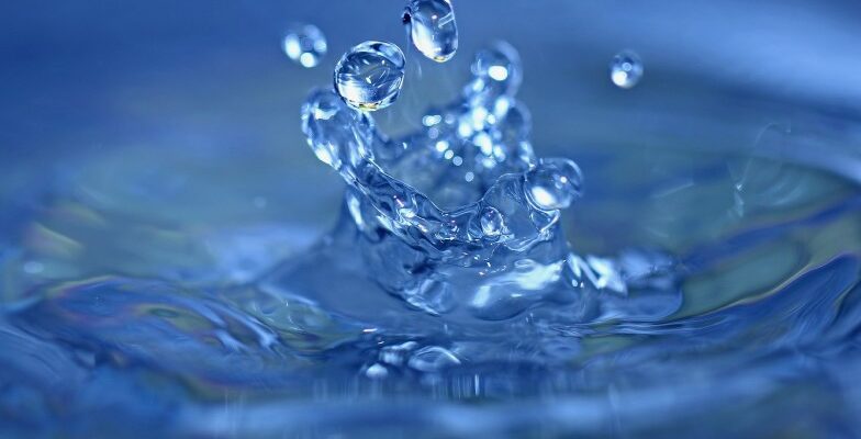 Що таке структурована вода: властивості, користь та наукові дослідження