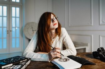 Сюжет художнього твору: визначення, структура та особливості розвитку