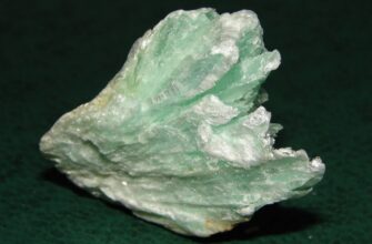 Тальк: властивості, застосування та вплив на здоров’я людини