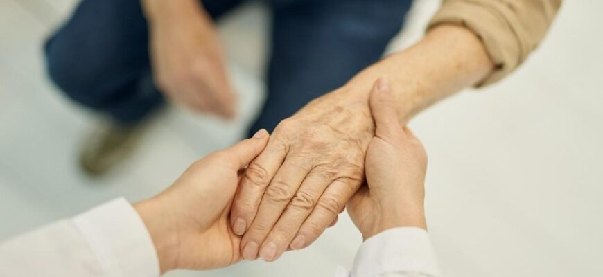 Тремор: що це таке, основні причини та ефективні методи лікування