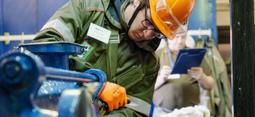 Умови праці: визначення, основні аспекти та значення для працівників