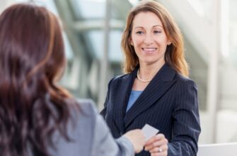 Що таке візитна картка: важливість та поради для справжнього успіху