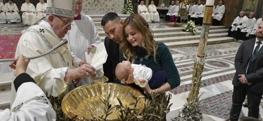 Водне Хрещення: Значення, Символіка та Чому Це Так Важливо?
